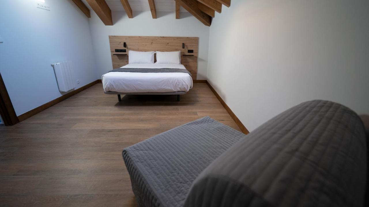 Apartamentos Puerta De Occidente Cornellana Exteriér fotografie